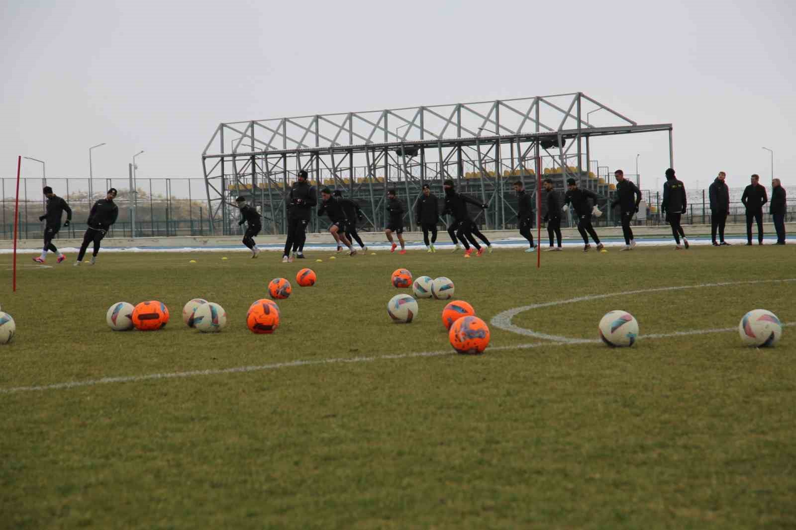 Muş Spor Kulübü, Kuşadasıspor maçına hazırlıklarına başladı
