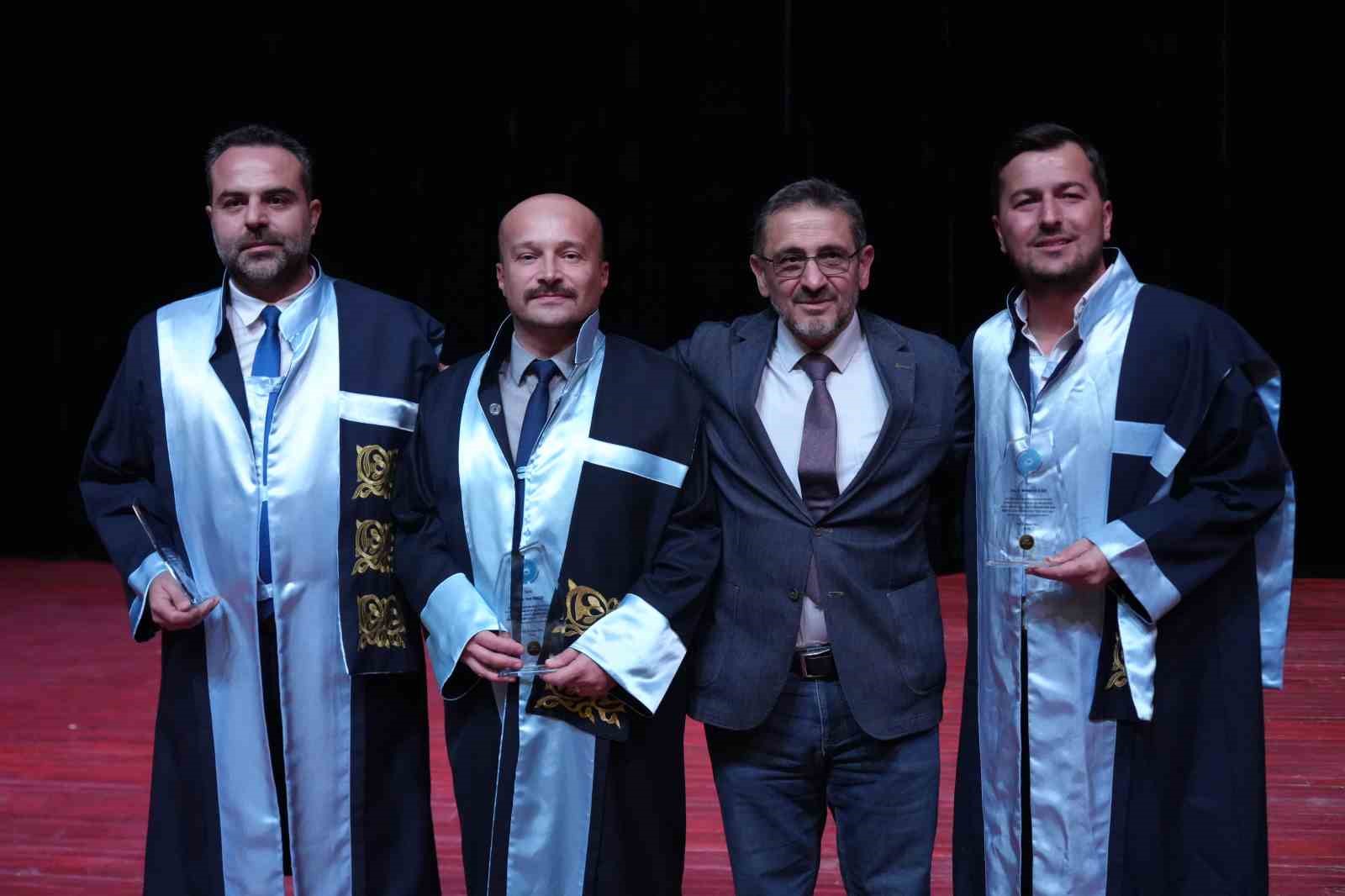 Niğde Ömer Halisdemir Üniversitesi 2024 Ödülleri Töreni gerçekleştirildi
