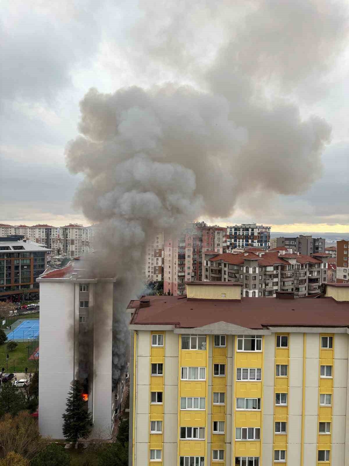 Çorlu’da yangın faciası: 1 ağır yaralı, 4 kişi dumandan etkilendi
