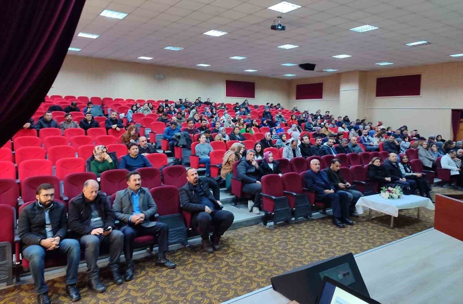 Çocuk İzlem Merkezi (ÇİM) işleyişi ile ilgili bilgilendirme eğitimi düzenlendi
