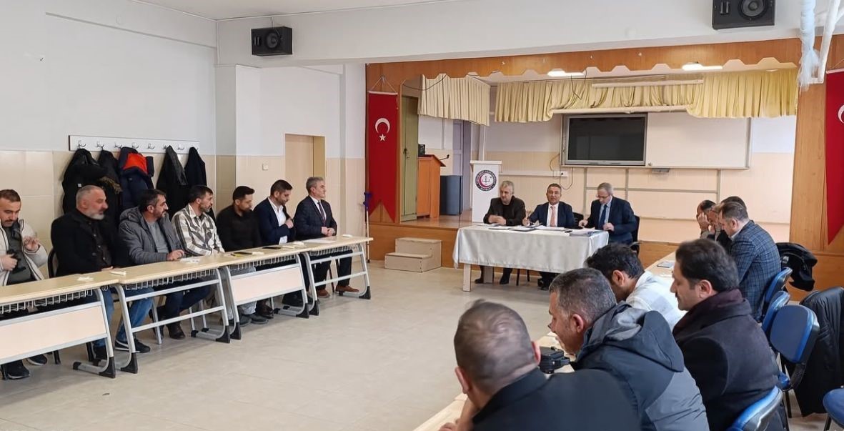 Bayburt’ta ortaokul ve imam hatip ortaokulları müdürleri toplantısı gerçekleştirildi
