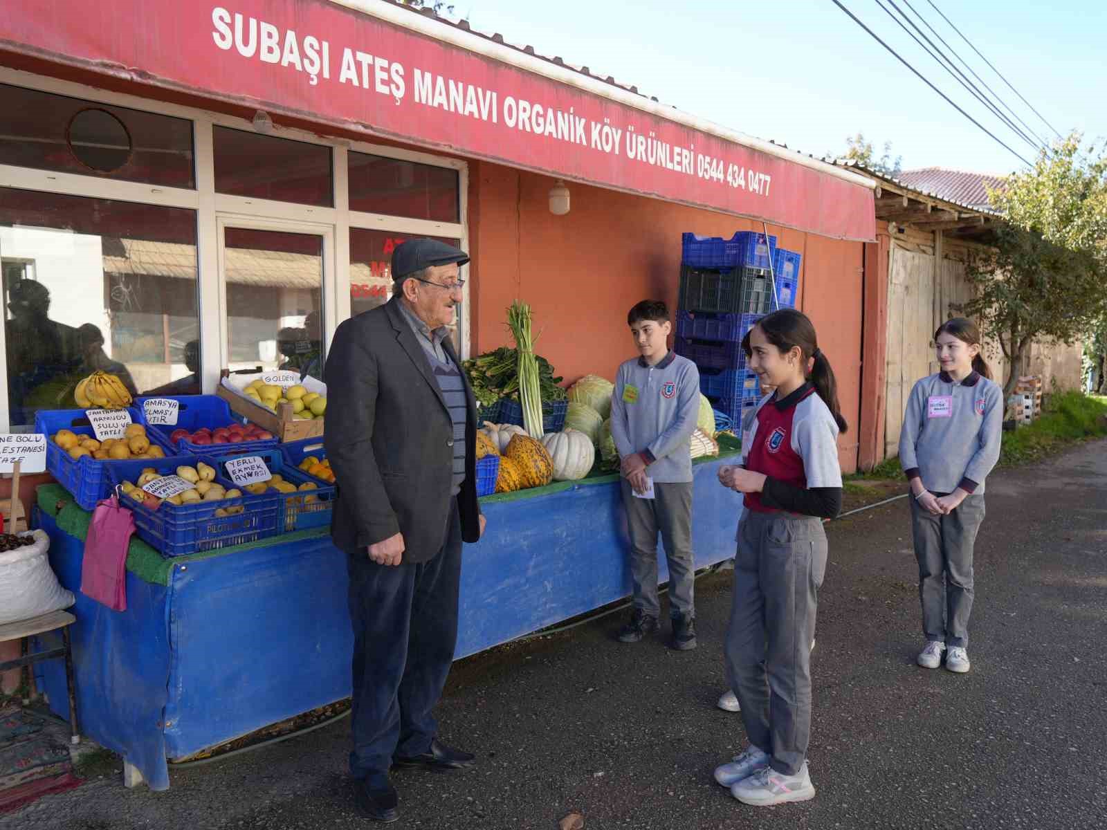 Ortaokul öğrencilerinin projesi köyü tertemiz yaptı
