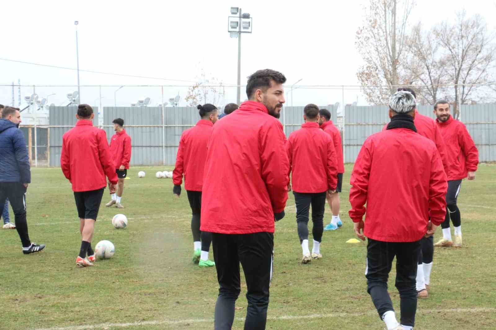 Elazığspor’da, Beyoğlu Yeni Çarşı hazırlıkları sürüyor
