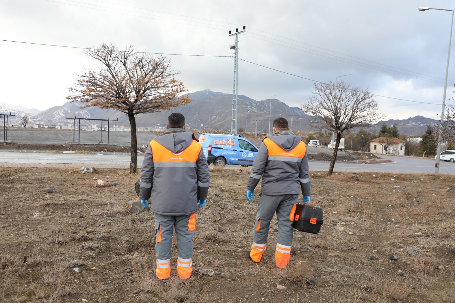 Yardıma muhtaç sokak hayvanları Melikgazi’nin sevimli dost ambulansı ile hayata tutundu
