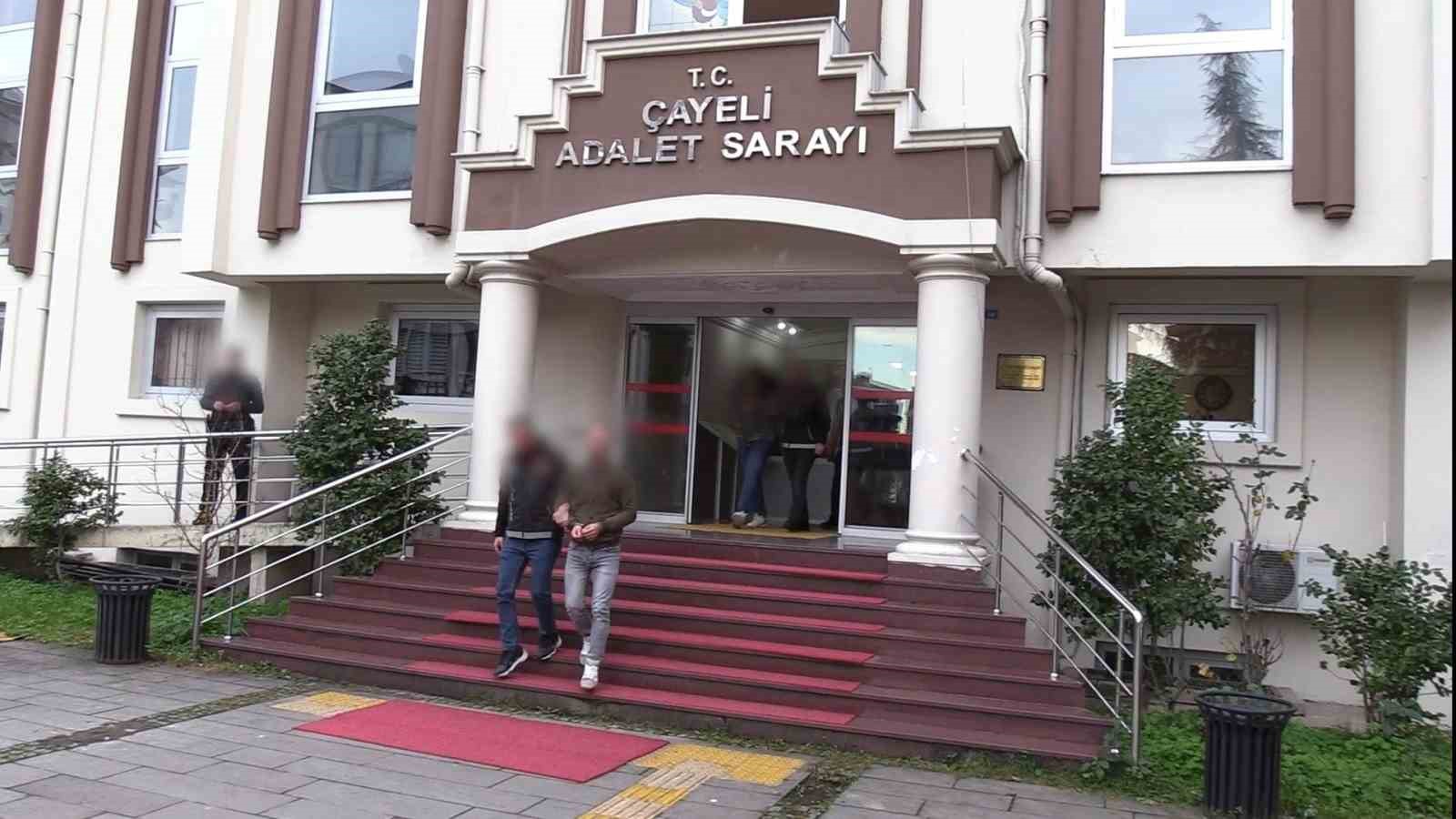 Rize’de polisten torbacı operasyonu
