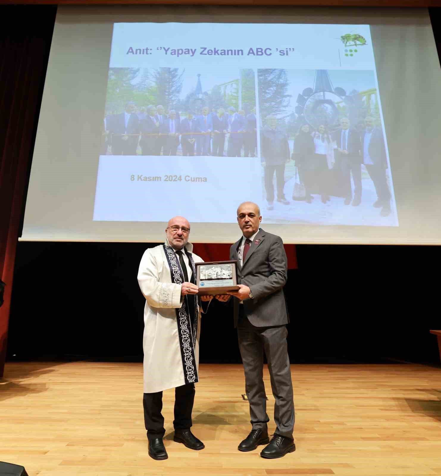 YÖK Üyesi Prof. Dr. Karaboğa, KAYÜ’de dönem dersi verdi
