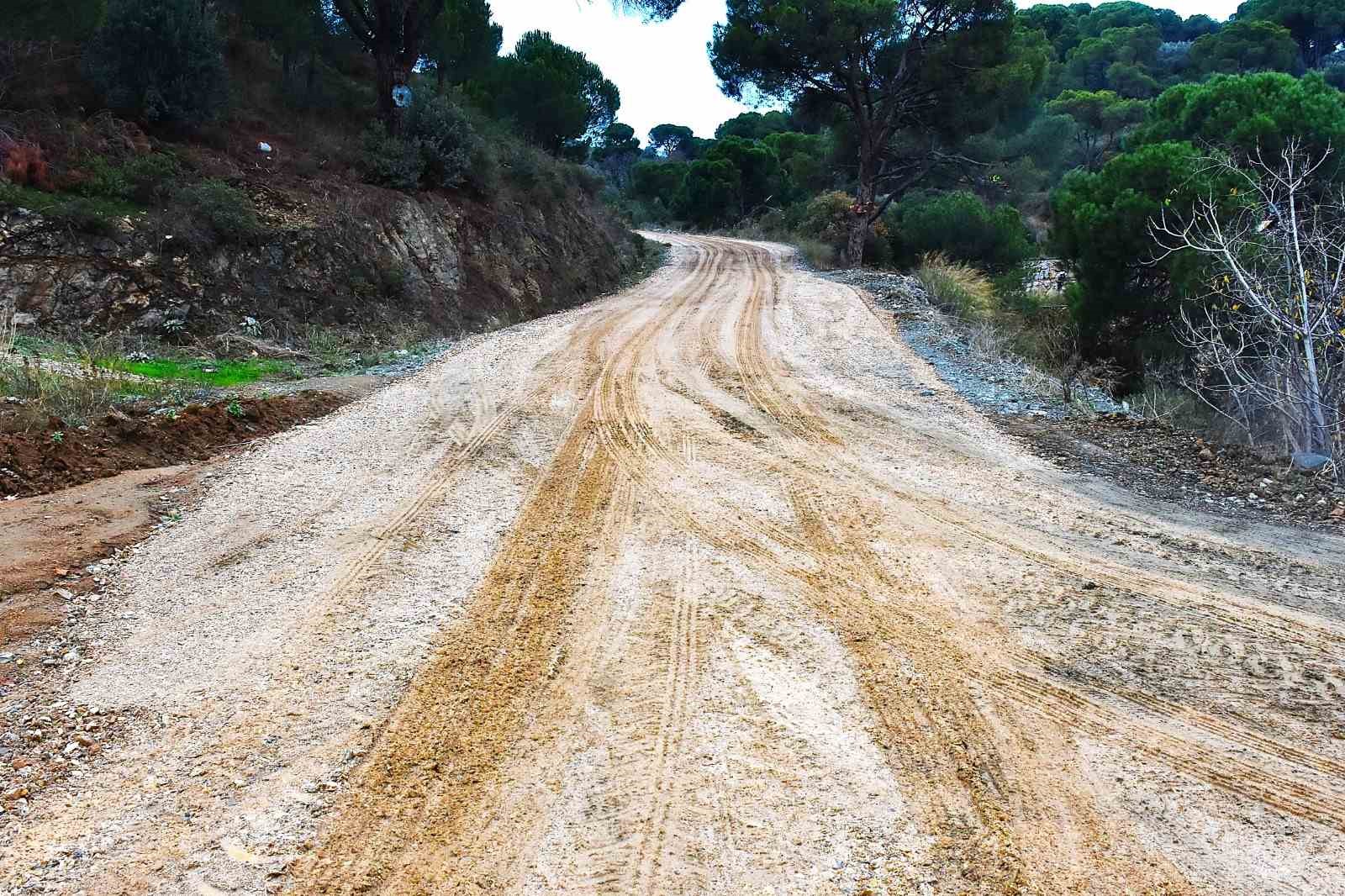 Gemlik’te arazi yolları açılıyor
