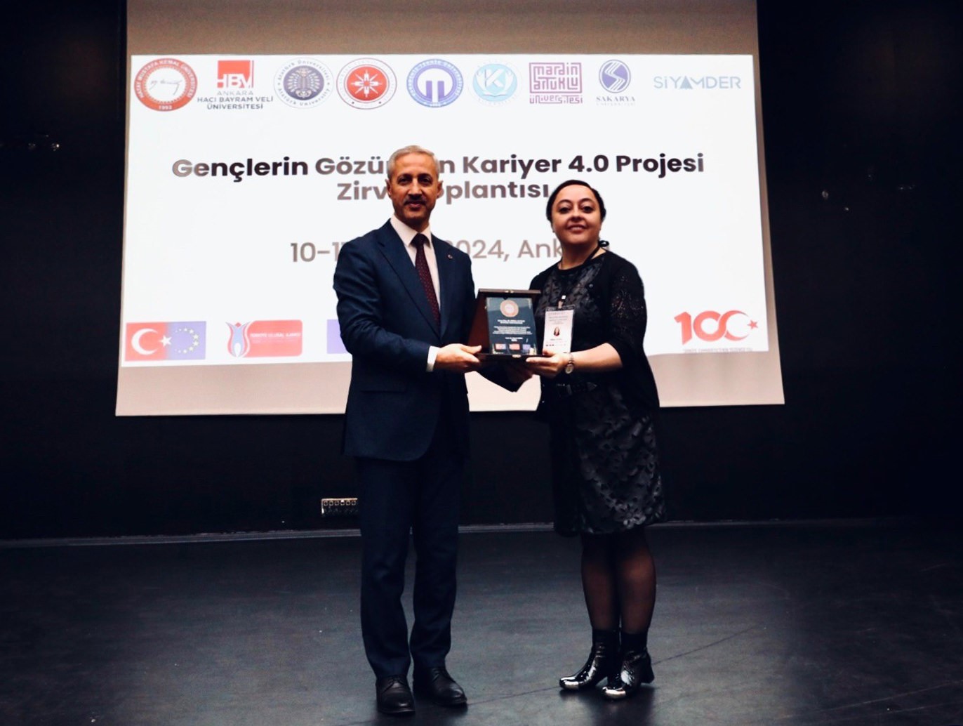 “Gençlerin gözünden kariyer 4.0” toplantısında, teknolojinin önemi vurgulandı
