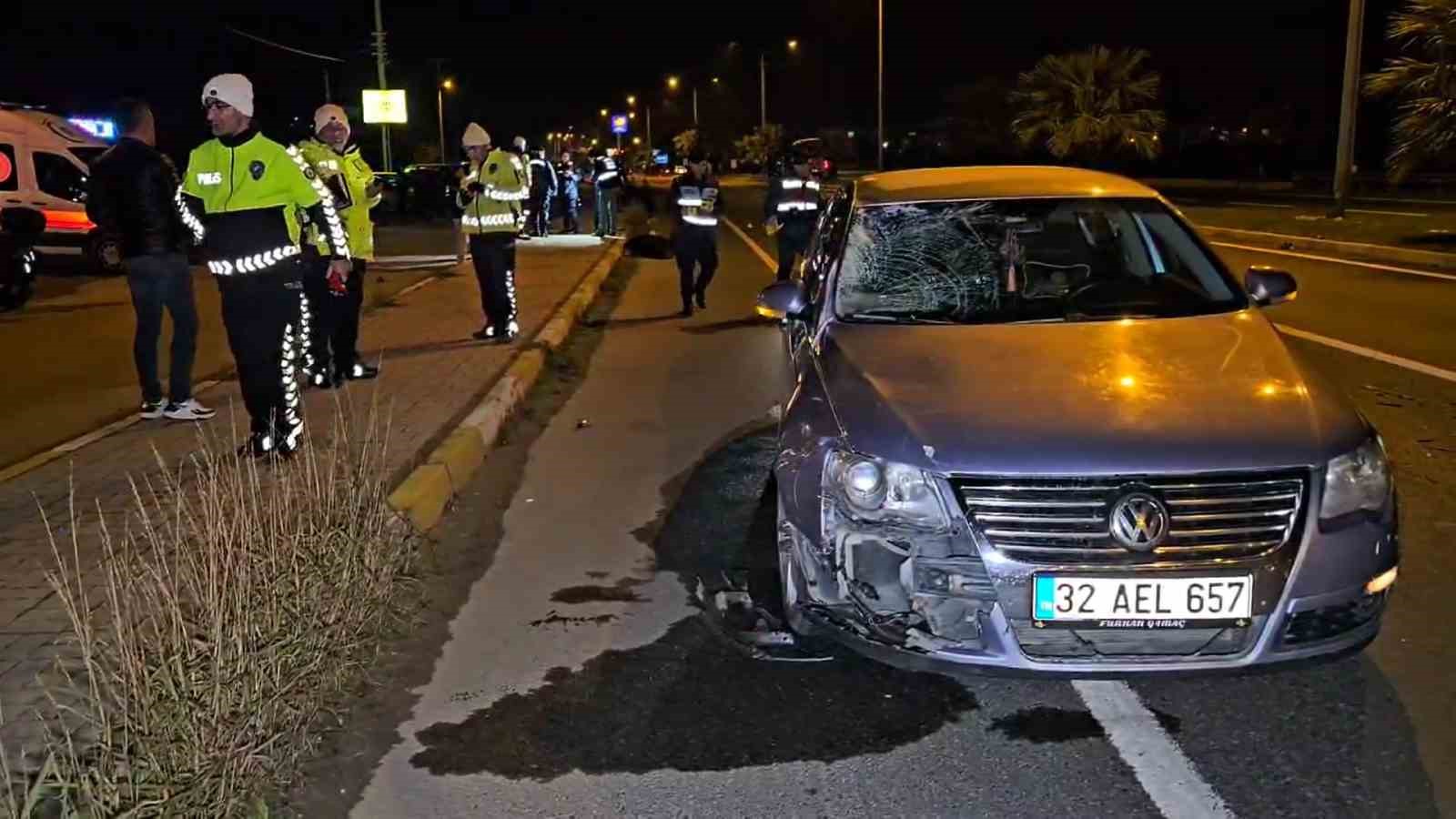 Kardeşini kazadan korumak isteyen ağabey, otomobilin çarpmasıyla hayatını kaybetti
