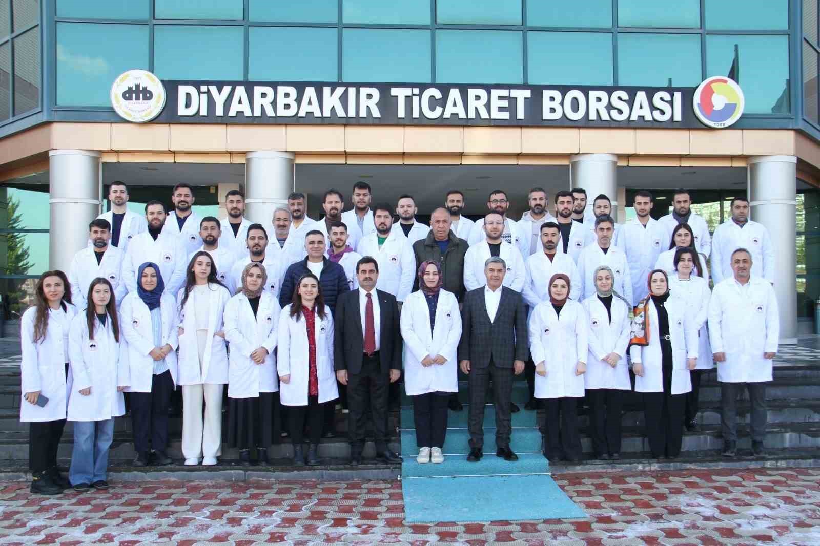 Diyarbakır’dan 36 lisanslı depoya hizmet
