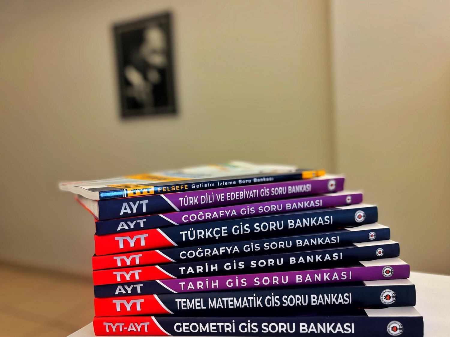 Maltepe Belediyesi’nden öğrencilere kaynak kitap desteği
