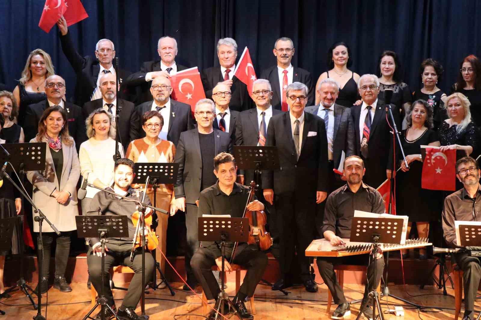 Nazilli’de nostaljik şarkılar rüzgarı esti
