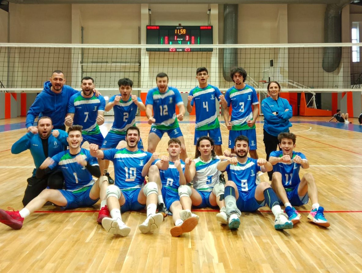 Kadın ve erkek voleybolda bölgesel lig şampiyonu SUBÜ oldu
