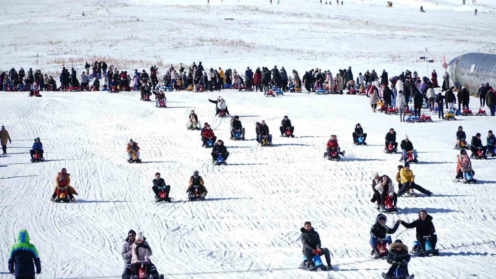 Erciyes’i 2 haftada 200 bin kişi ziyaret etti
