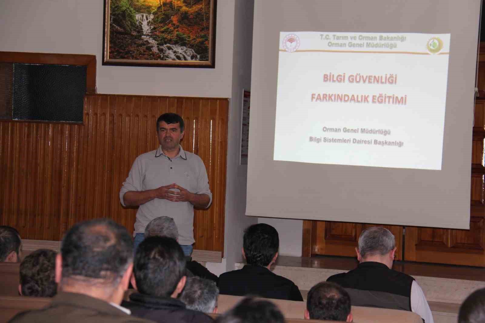 Zonguldak Orman Bölge Müdürlüğü’nde bilgi güvenliği ve farkındalık eğitimleri verildi
