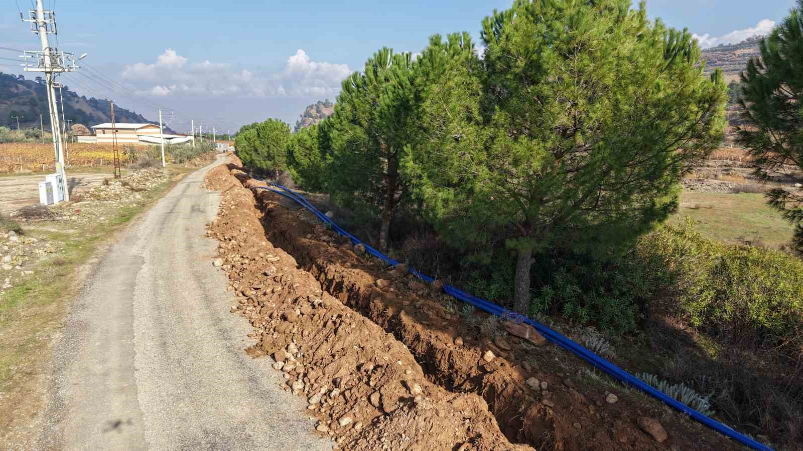 Manisa’da iki mahallenin taşıma su çilesi sona eriyor
