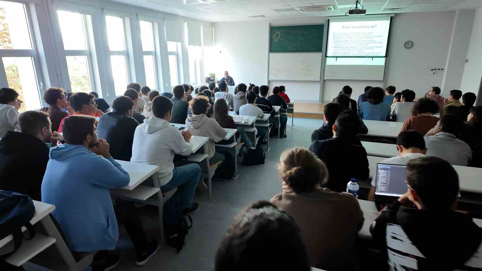 Yapay zeka temelli bölümler yüksek sıralamalı öğrenciler tarafından tercih edildi
