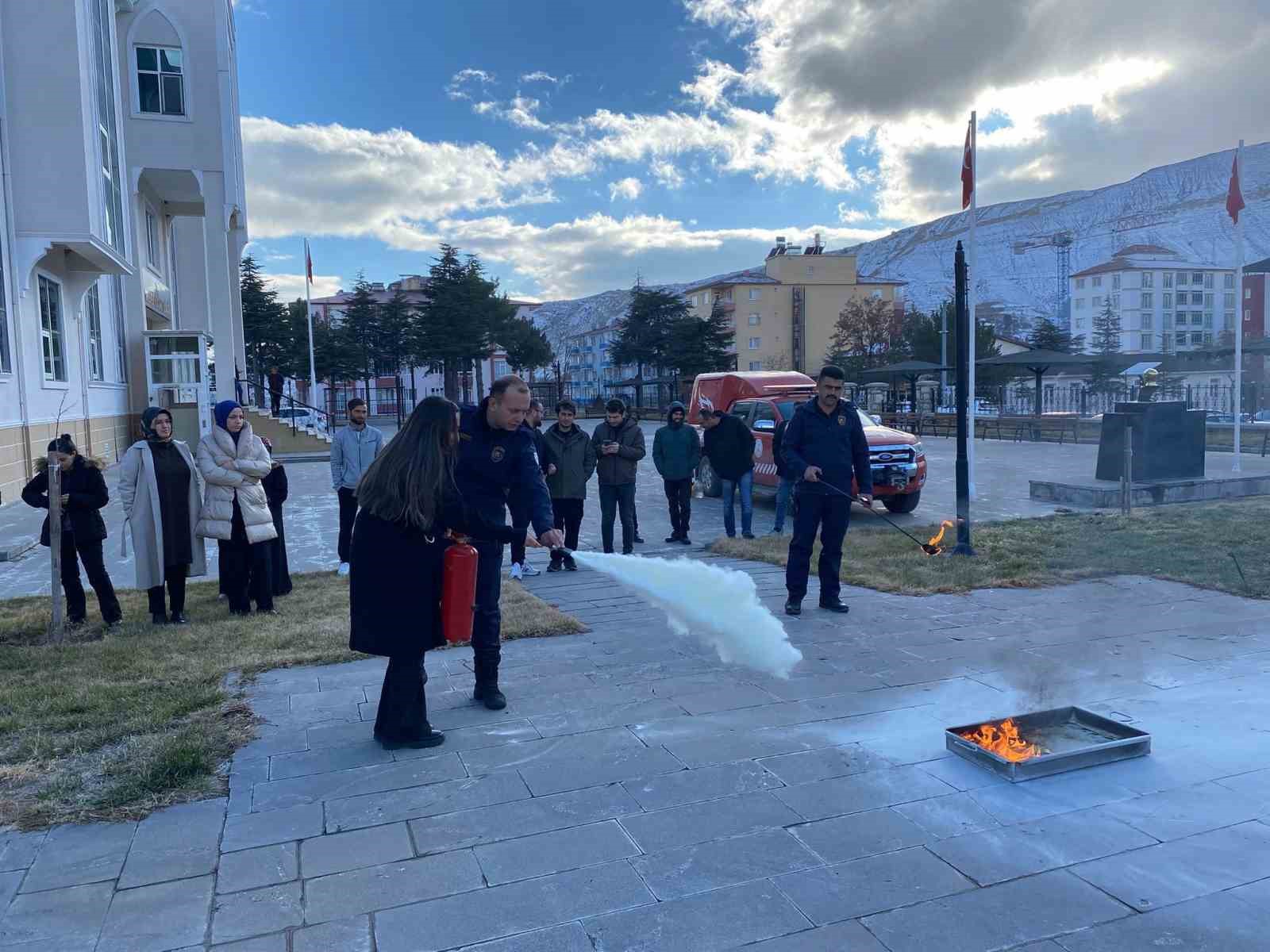 Darende’de yangın söndürme tatbikatı
