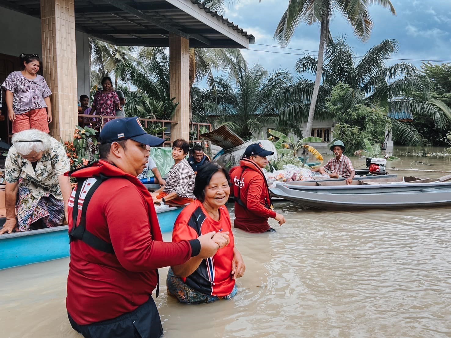 Tayland’daki sel felaketinde can kaybı 37’ye yükseldi
