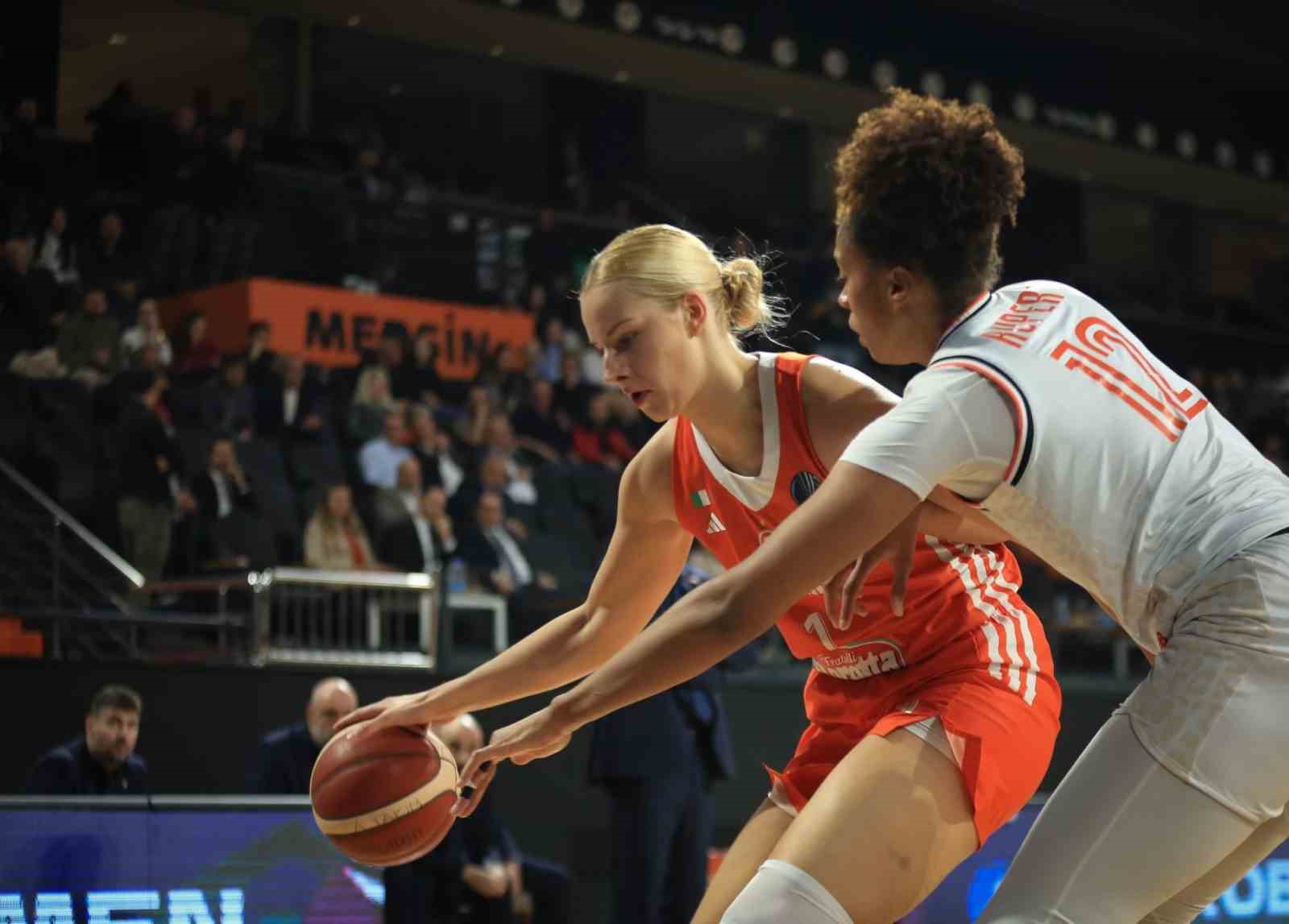 FIBA Kadınlar Euroleague: ÇBK Mersin: 86 - Famila Schio: 52
