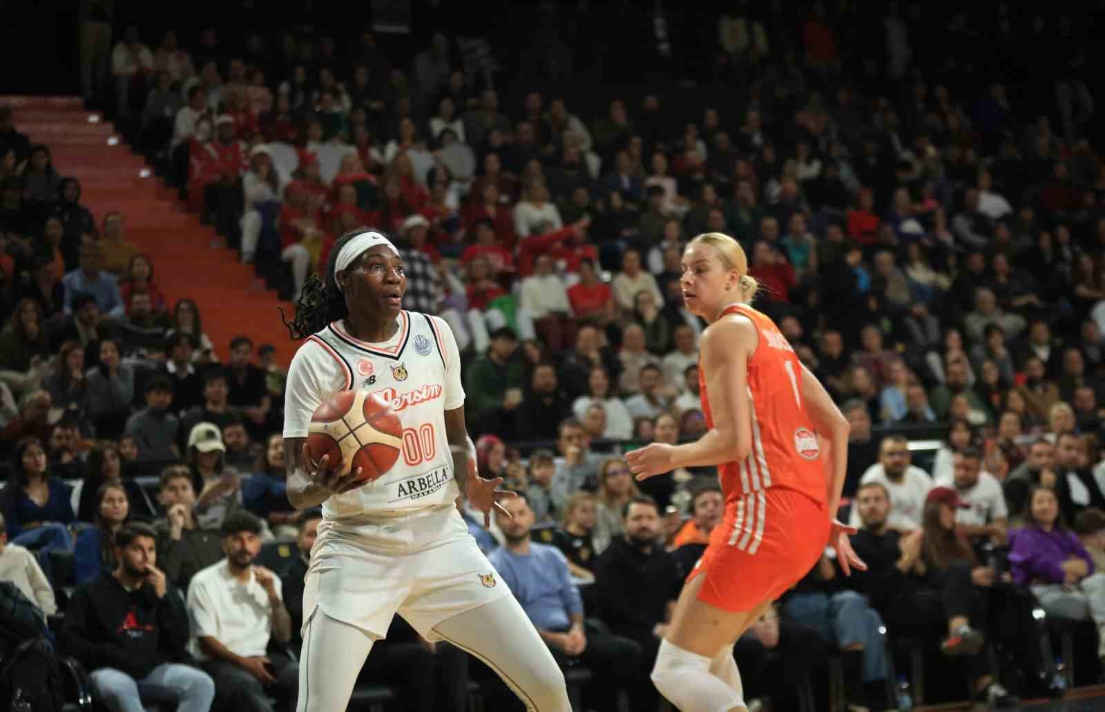 FIBA Kadınlar Euroleague: ÇBK Mersin: 86 - Famila Schio: 52
