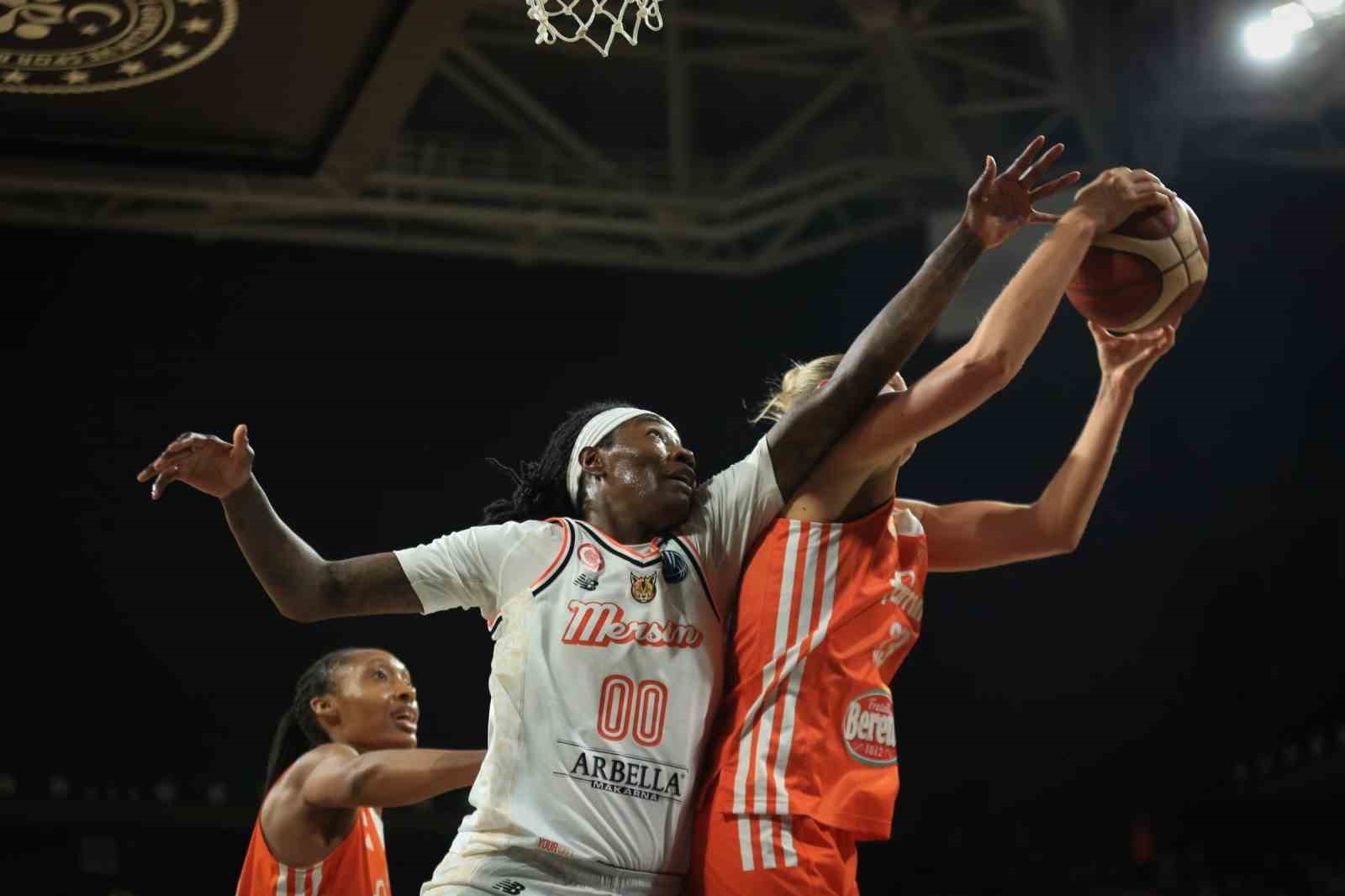 FIBA Kadınlar Euroleague: ÇBK Mersin: 86 - Famila Schio: 52
