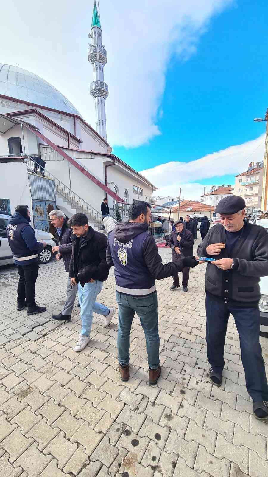 Sivas’ta polis ekiplerinden dolandırıcılık uyarısı
