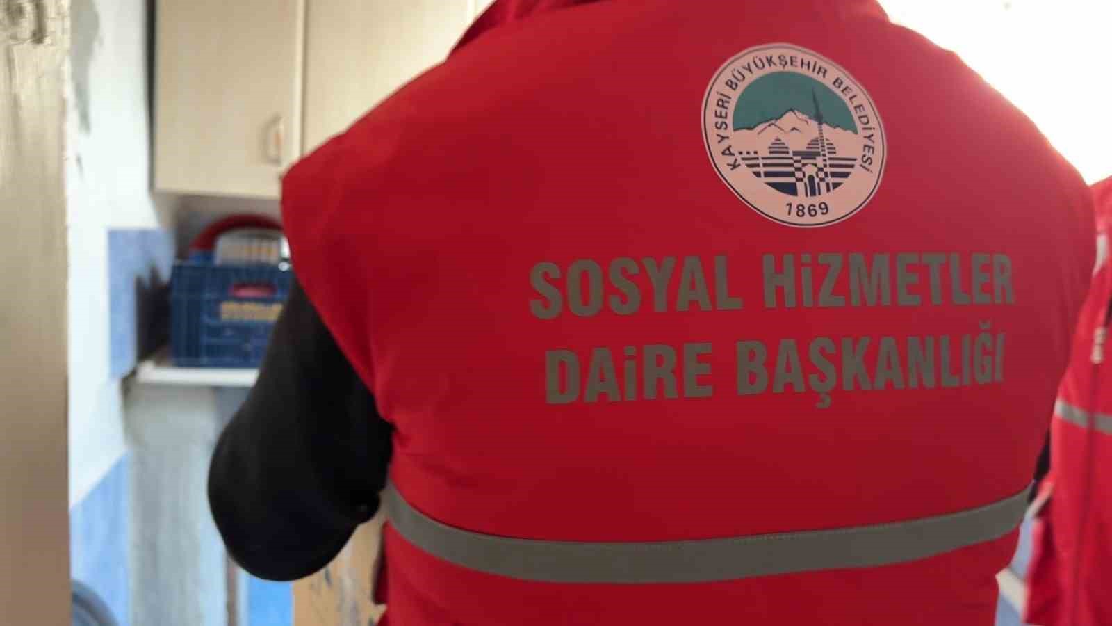 Kayseri Büyükşehir’den ihtiyaç sahibi aileye yardım eli
