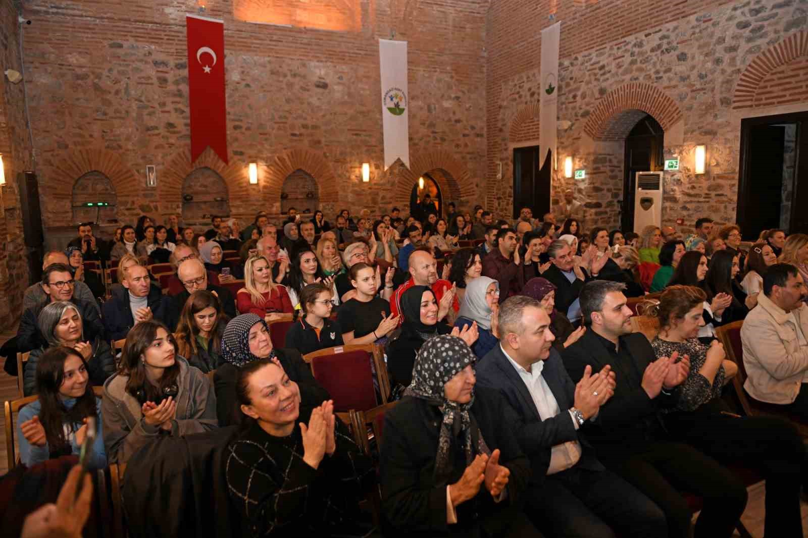 Yazdığı en özel şiirlerini Osmangazi’de okudu
