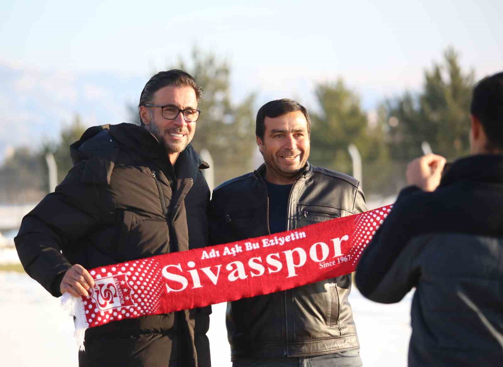 Sivasspor’da Ömer Erdoğan ilk idmanına çıktı
