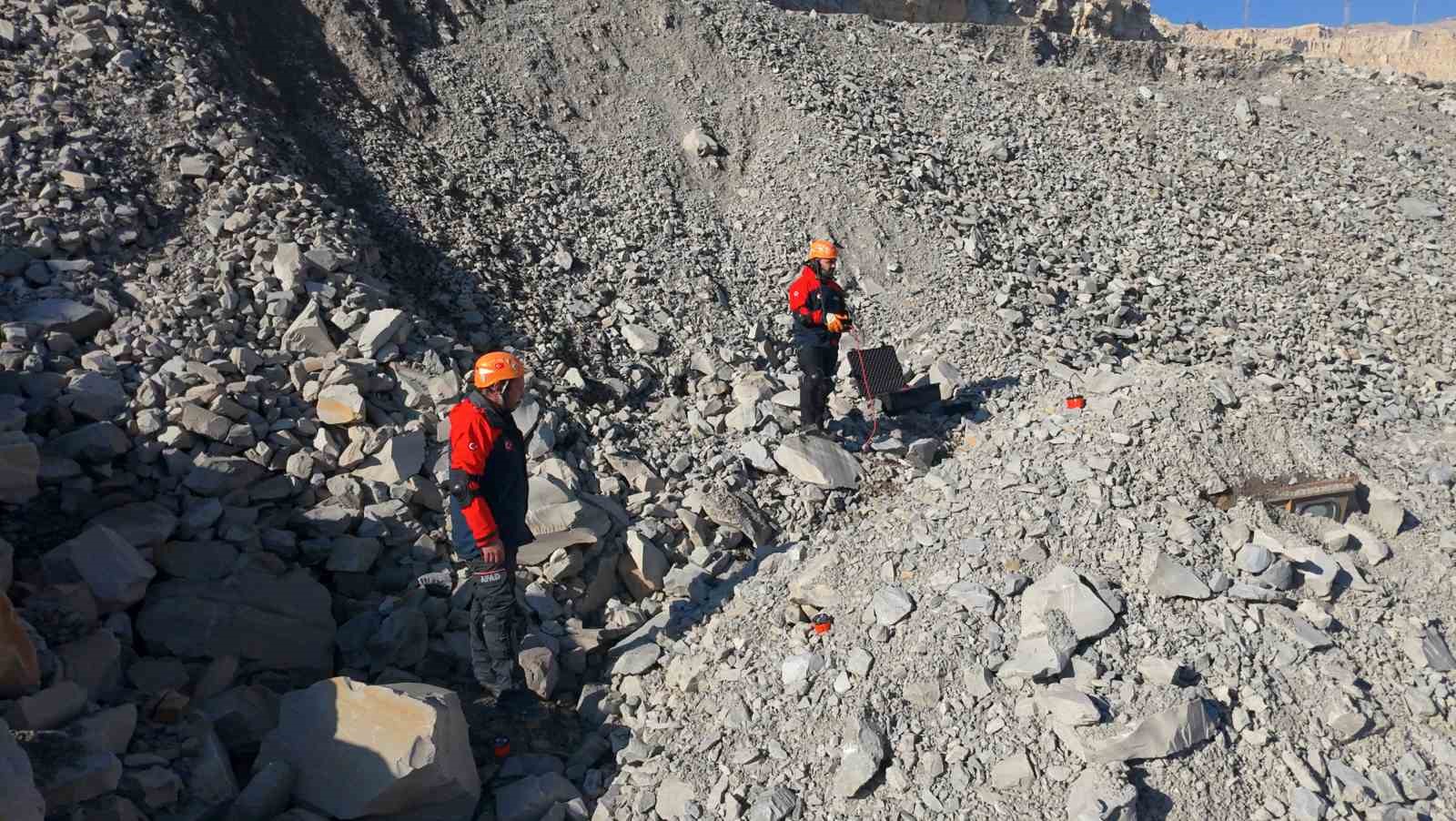 Soma’da maden ocağında gerçeğini aratmayan heyelan tatbikatı
