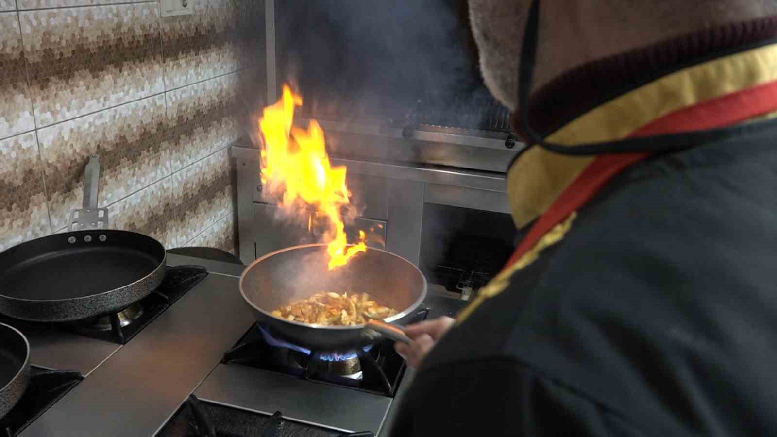 Muğla’nın çökertme kebabı Rize’ye gelince balıklı oldu
