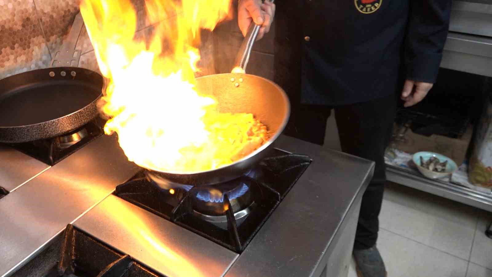 Muğla’nın çökertme kebabı Rize’ye gelince balıklı oldu
