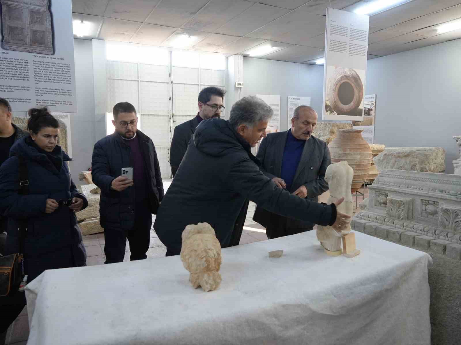 Pompeiopolis’te heyecanlandıran keşif: Afrodit heykelleri bulundu
