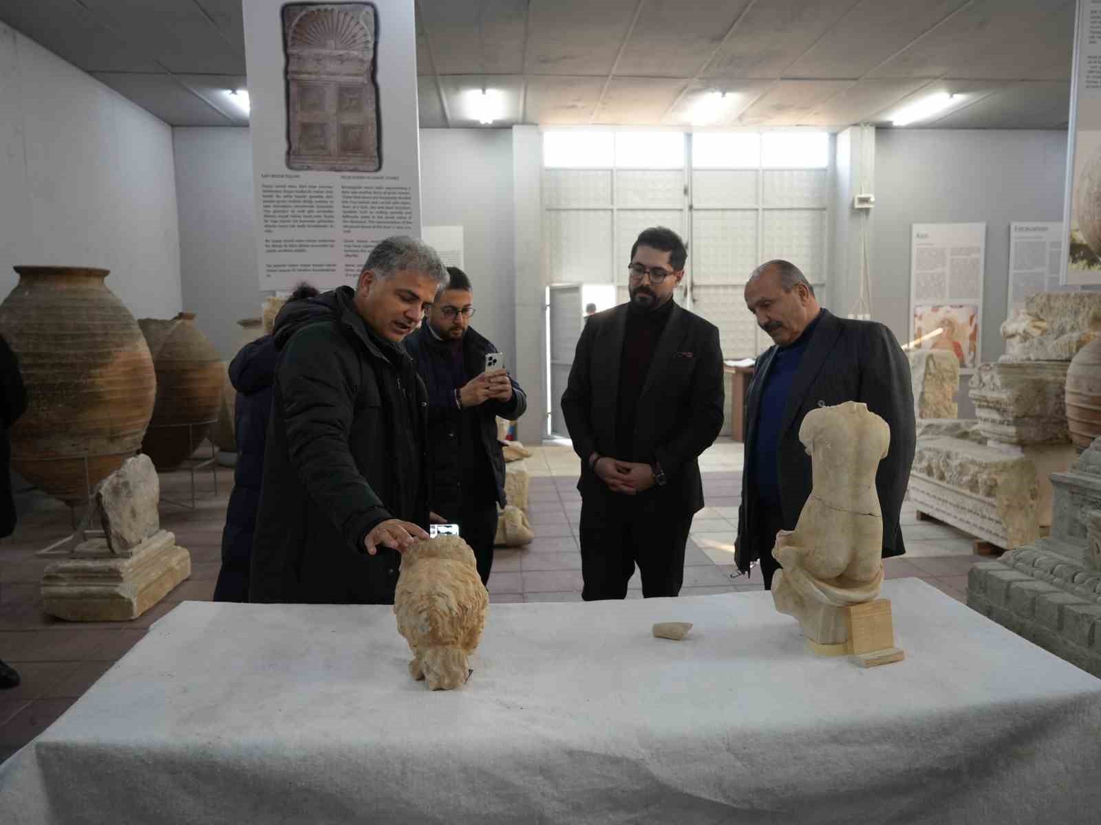 Pompeiopolis’te heyecanlandıran keşif: Afrodit heykelleri bulundu
