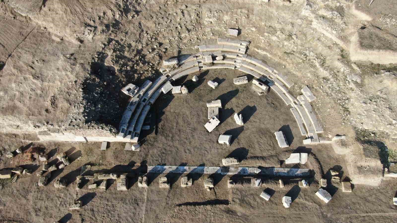 Pompeiopolis’te heyecanlandıran keşif: Afrodit heykelleri bulundu
