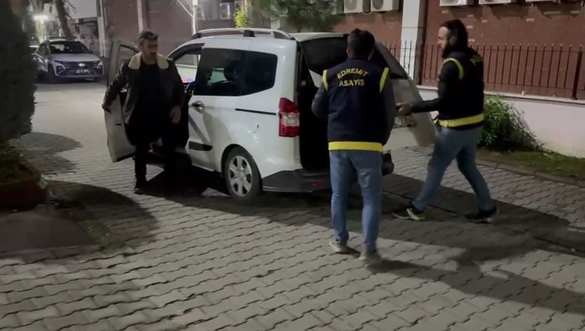 13 yaşındaki kayıp kız Çanakkale’de polis tarafından bulundu
