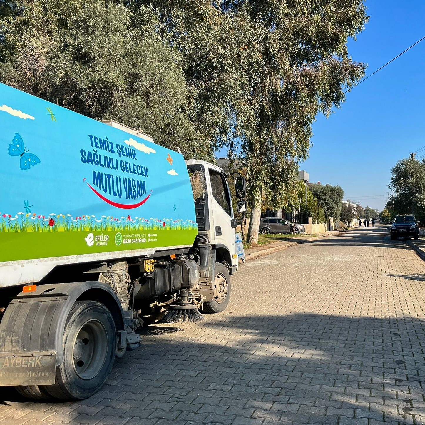 Efeler Belediyesi mahallelerdeki temizlik çalışmalarını sürdürüyor
