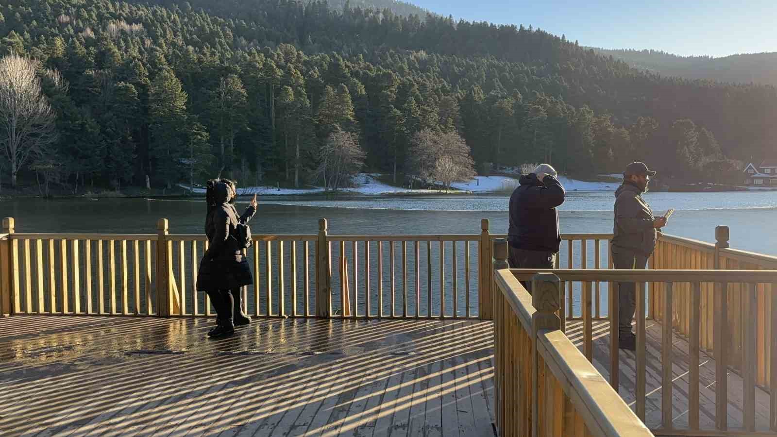 Gölcük Tabiat Parkı, buz tuttu: Ortaya güzel görüntüler çıktı
