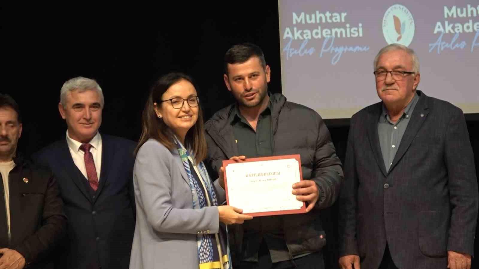 Yalova Muhtar Akademisi sertifika töreniyle tamamlandı
