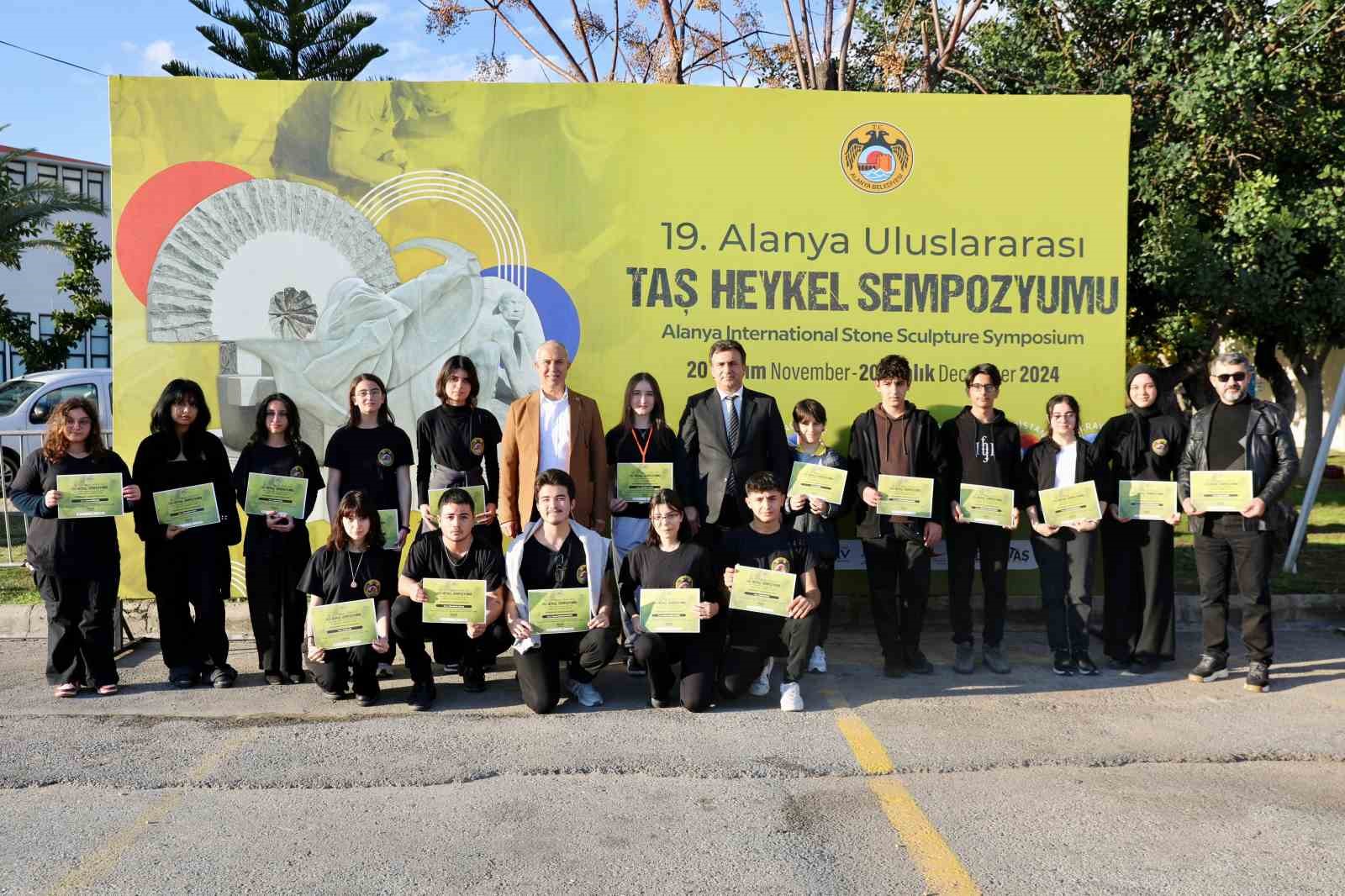 19. Alanya uluslararası taş heykel sempozyumu sona erdi
