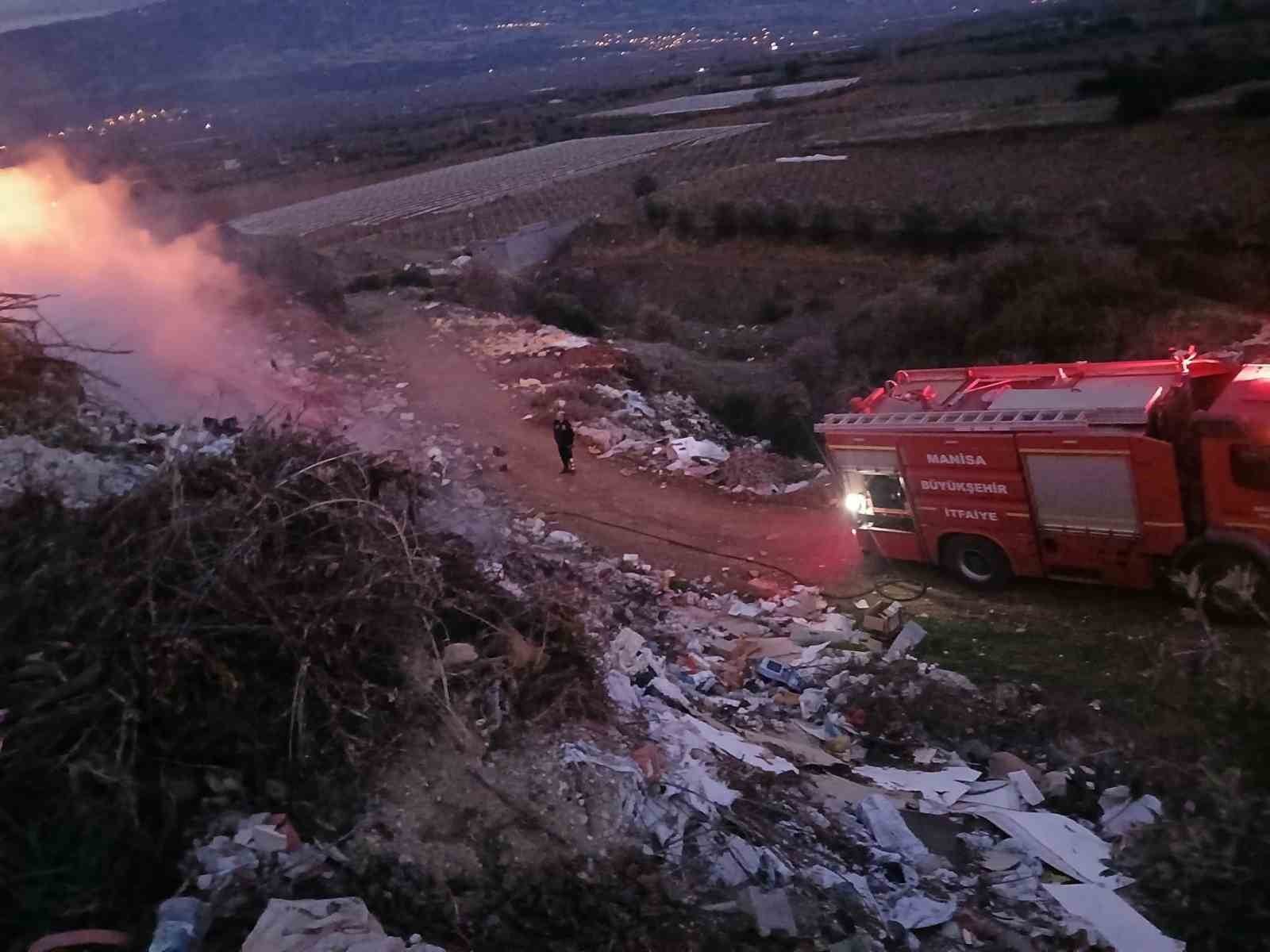 Sarıgöl’de aynı çöplükte ikinci yangın
