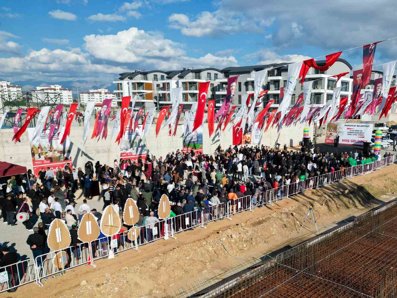 Manavgat’ta yeni kreş ve gündüz bakımevi için temel atıldı
