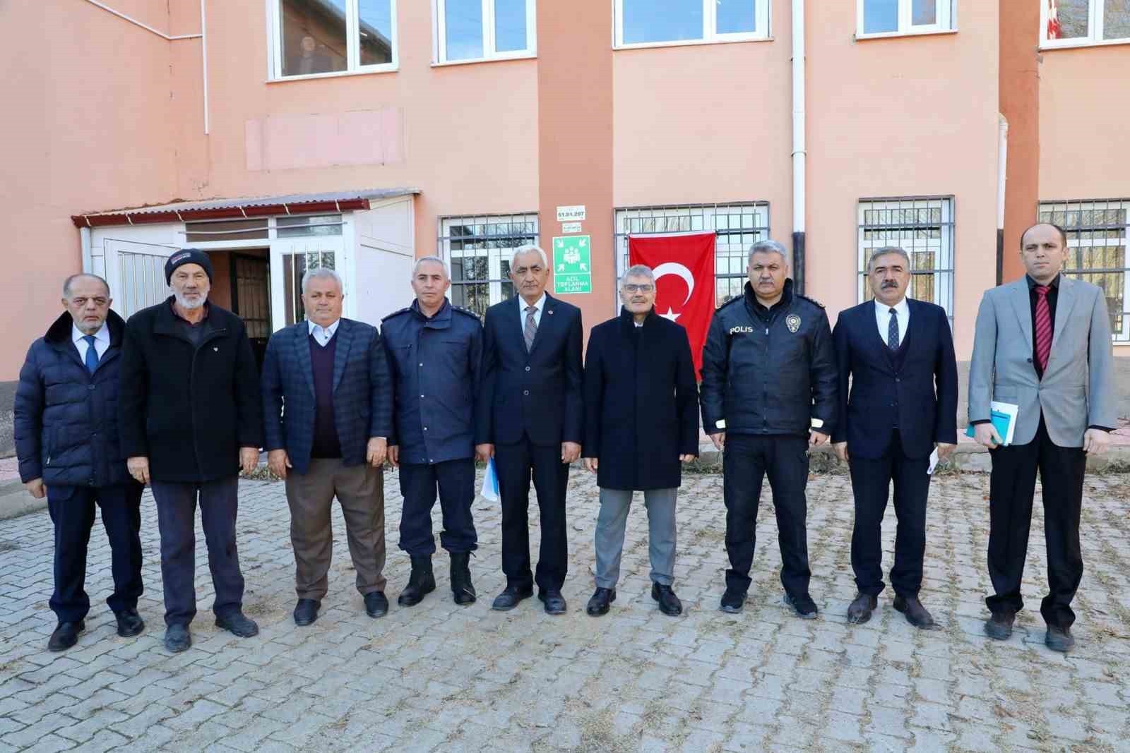 Vali Çelik; Kırkpınar ve Taşlıca köylerini ziyaret etti
