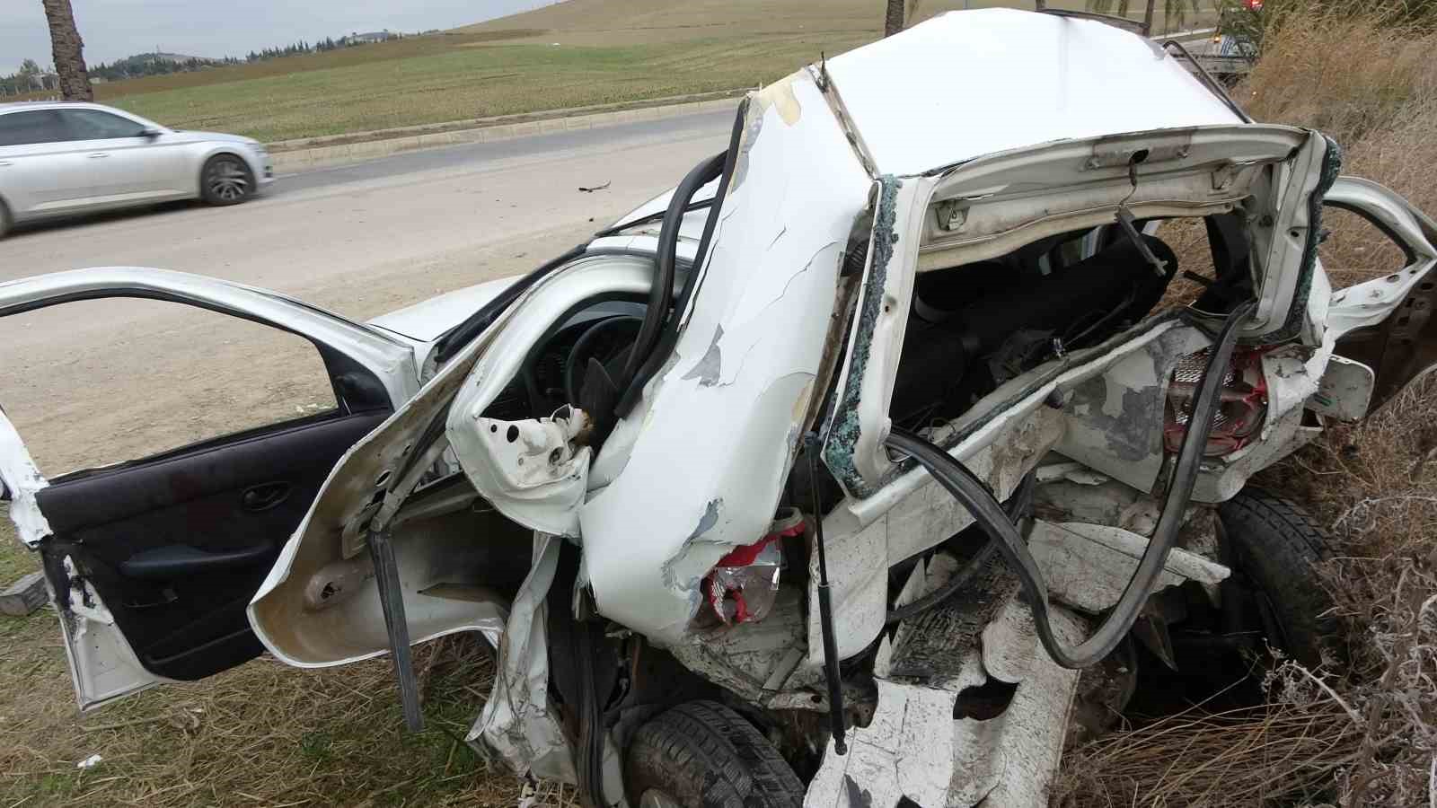 14 yaşındaki sürücü cipiyle otomobile çarptı: 1 ölü
