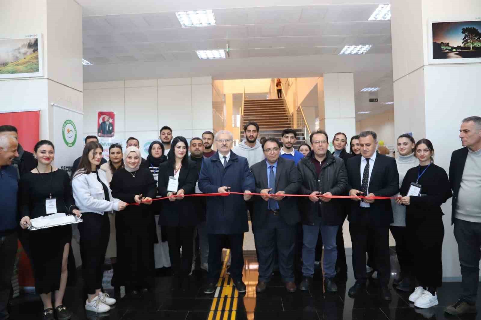 Iğdır Üniversitesi öğrenci toplulukları tanıtım günleri gerçekleşti
