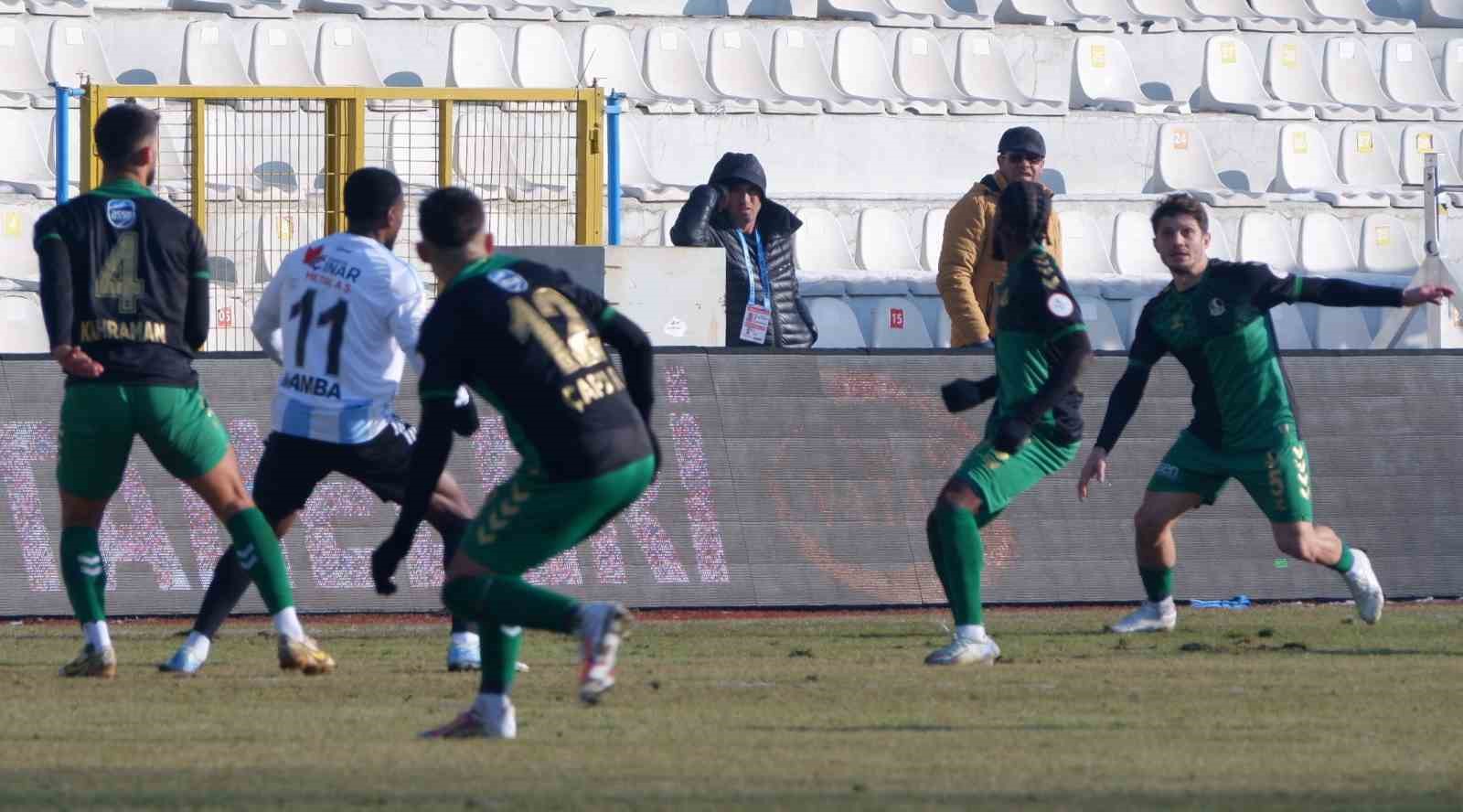 Trendyol 1. Lig: Erzurumspor FK: 0 - Sakaryaspor: 0
