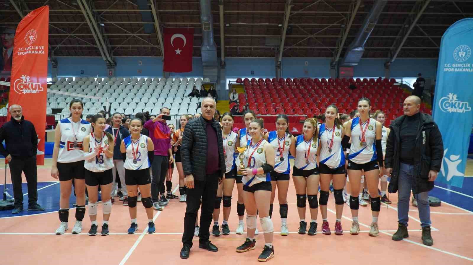 Voleybol Gençler İl Birinciliği sona erdi
