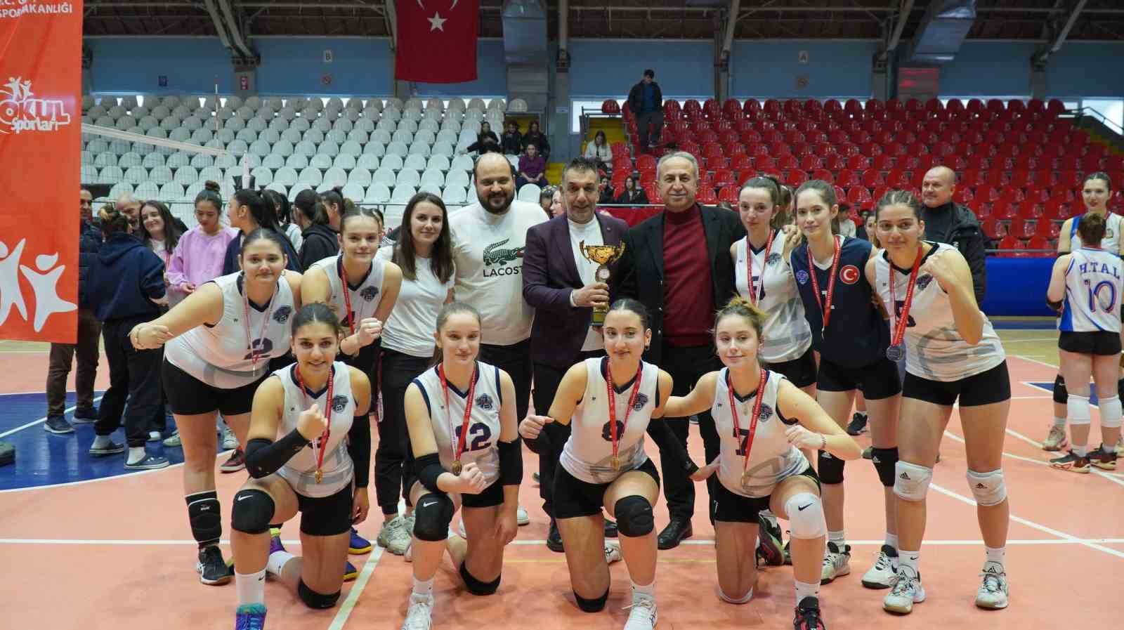 Voleybol Gençler İl Birinciliği sona erdi
