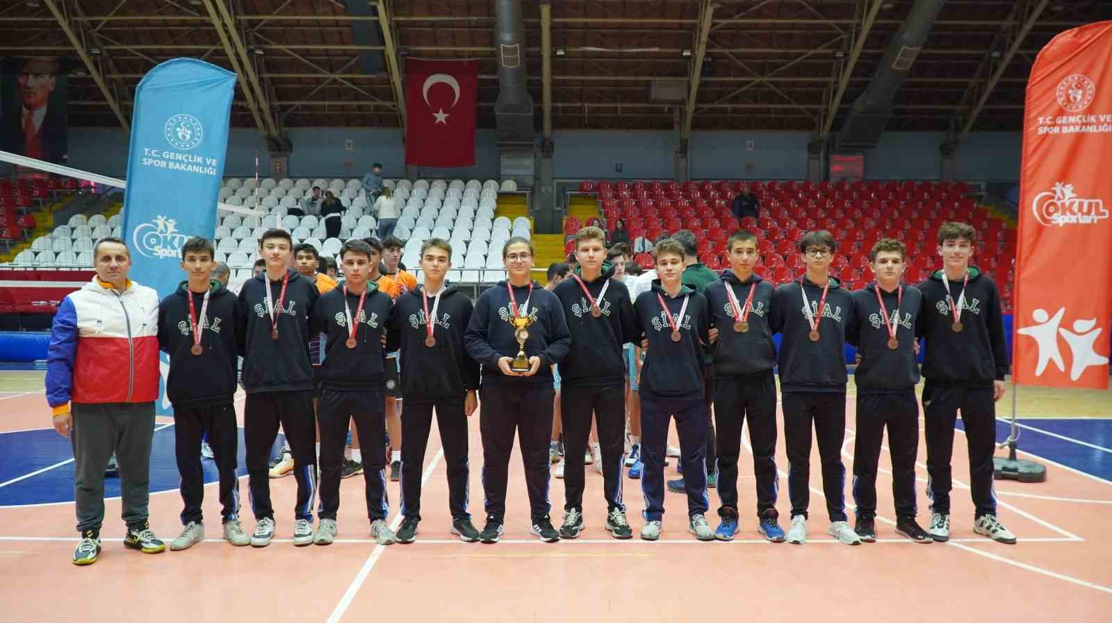 Voleybol Gençler İl Birinciliği sona erdi
